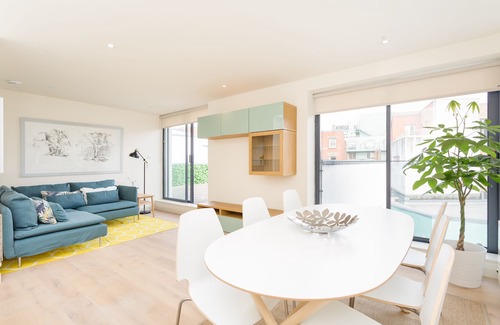 Temple Bar Apartment | Stunning Penthouse in the heart of Dublin