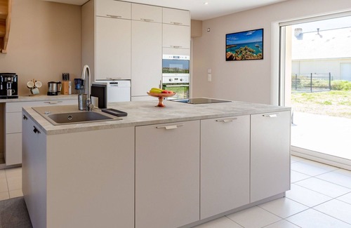 Bretteville-sur-Ay House | Stunning private villa for 4 guests with WIFI, TV, terrace and parking