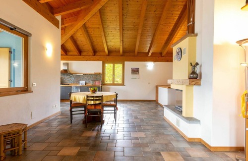 Mandello del Lario House | Stunning private villa for 4 guests with WIFI, TV, terrace and parking