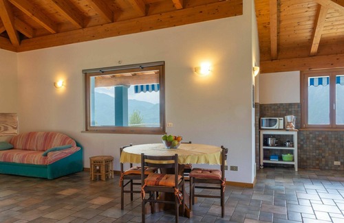 Mandello del Lario House | Stunning private villa for 4 guests with WIFI, TV, terrace and parking