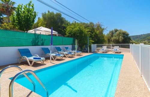 Establiments House | Stunning private villa for 8 people with A/C, WIFI, private pool, TV, patio and panoramic view
