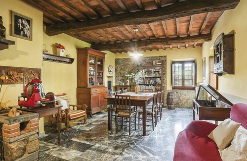 Monsummano Terme House | Stunning private villa with WIFI, private pool, TV, patio, pets allowed, panoramic view and park.