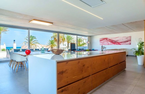 Son Baulo Villa | Stunning private villa for 18 people with A/C, WIFI, TV and patio