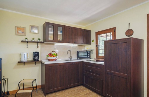 Stazzema House | Stunning private villa for 4 people with WIFI, TV, terrace, pets allowed and parking
