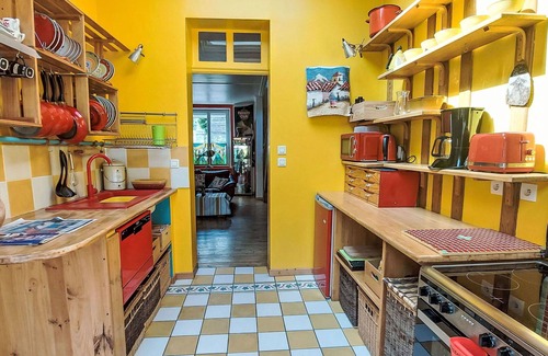 Plerin House | Stunning private villa for 4 people with WIFI, TV, patio and parking