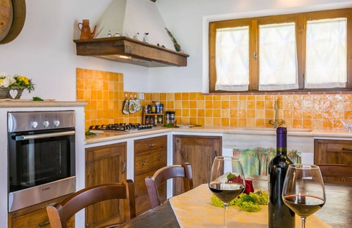 Lucciana House | Stunning private villa for 8 guests with WIFI, private pool, TV, terrace and pets allowed