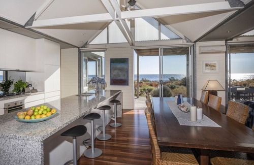 Normanville House | Stunning Private Luxury Absolute Beachfront Adult's Retreat