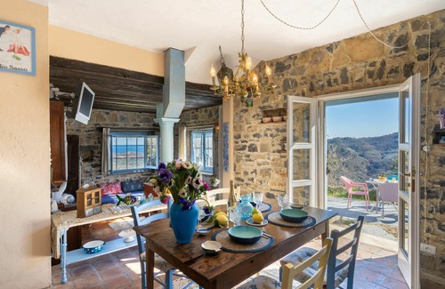 Pietrabruna House | Stunning private villa for 5 guests with WIFI, private pool, TV, patio and parking