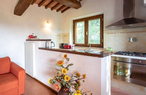 Roccastrada Villa | Stunning private villa with WIFI, private pool, TV, patio, pets allowed and panoramic view