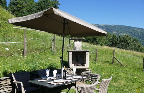 Negrentino House | Stunning private villa for 6 people with WIFI, TV and pets allowed