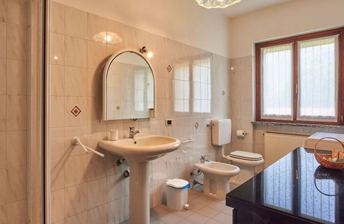 Gera Lario House | Stunning private villa for 6 guests with WIFI, private pool, TV, terrace, pets allowed and parking