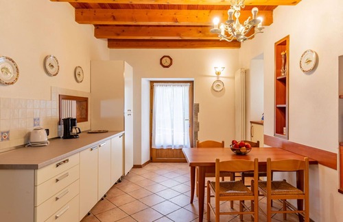 Gera Lario House | Stunning private villa for 5 people with A/C, WIFI, TV, balcony, pets allowed and parking