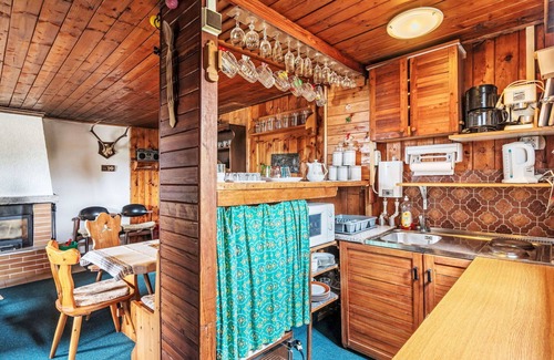 Liberec House | Stunning private villa for 6 people with TV, pets allowed, panoramic view and parking