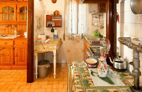 Aurigo House | Stunning private villa for 5 people with WIFI, TV, terrace, pets allowed and panoramic view