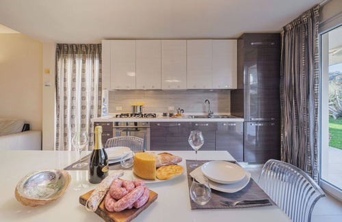 Stiava House | Stunning private villa for 4 guests with A/C, WIFI, hot tub and parking