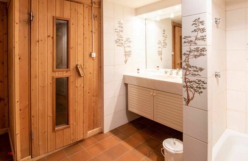 Champoussin House | Stunning private villa for 7 guests with WIFI, TV, terrace and parking