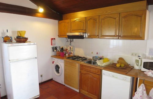 Venade House | Stunning private villa for 6 guests with WIFI, TV and terrace