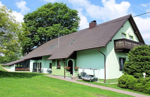 Predslav Villa | Stunning private villa for 8 people with private pool, WIFI, TV, patio, pets allowed and parking