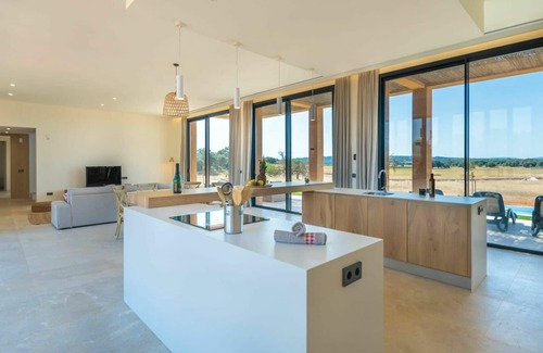 Sencelles Villa | Stunning private villa for 8 guests with A/C, private pool, WIFI, TV, patio and panoramic view