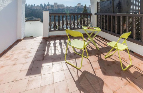 San Pedro House | Stunning private villa for 6 people with private pool, WIFI, TV, terrace and parking