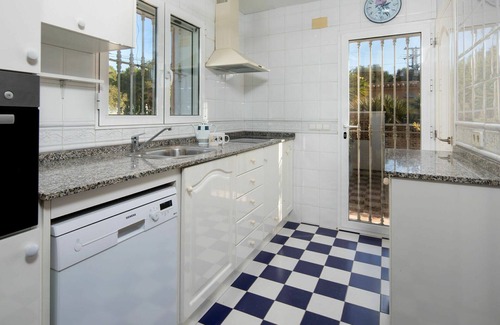 Costa Nova House | Stunning private villa for 6 people with private pool, A/C, WIFI, TV, patio and parking