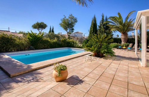 Costa Nova House | Stunning private villa for 6 people with private pool, A/C, WIFI, TV, patio and parking