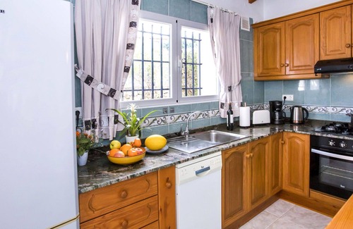 Monte Pego House | Stunning private villa for 4 people with private pool, WIFI, A/C, TV and terrace