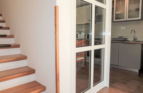 Susnjevica House | Stunning private villa with WIFI, private pool, A/C, TV, terrace, pets allowed and parking