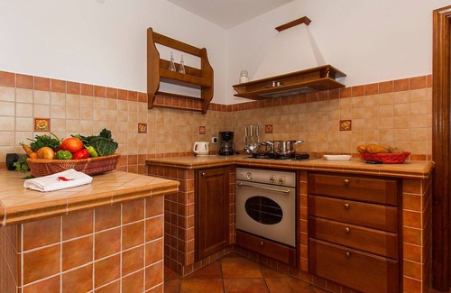 Diminici Villa | Stunning private villa for 10 guests with A/C, pool, WIFI, TV, terrace and parking