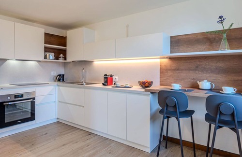 Bellano House | Stunning private villa for 5 people with WIFI, pool, TV and patio