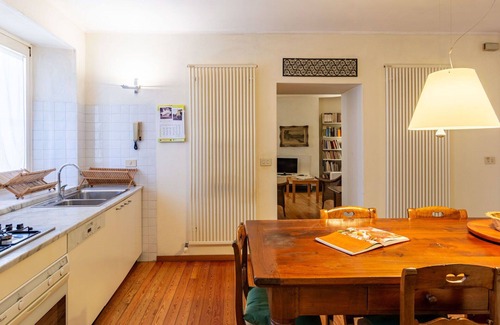 Dervio House | Stunning private villa for 6 guests with WIFI, terrace, pets allowed and parking