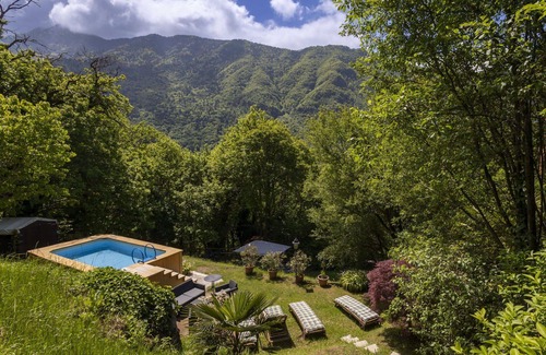 Pisogne Villa | Stunning private villa for 16 guests with WIFI, private pool, TV, patio, pets allowed and parking