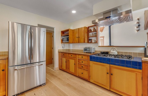 Little River House | Stunning property on 10 acres with ridge top views & private hot tub