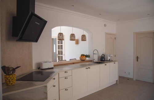 Gorjoes Villa | Stunning recently renovated 3 plus 2 bedroom villa with big pool and fitness