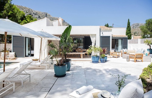 Puerto de Pollensa Villa | Stunning recently renovated villa with pool, Pto Pollensa, 450m beach/pine walk