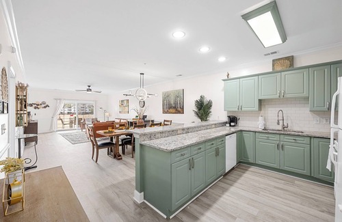 Central Myrtle Beach Condo | Stunning Renovated Golf Villa Near Beach