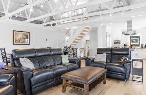 Mount Holly House | Stunning Riverfront Property - New Listing