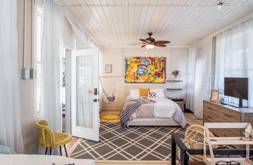 Burnside House | Stunning Riverside Retreat with Private Pool