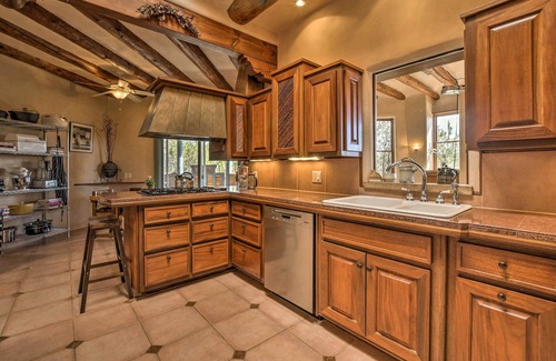 West Alameda House | Stunning Santa Fe SW-Style Getaway w/Indoor Pool!