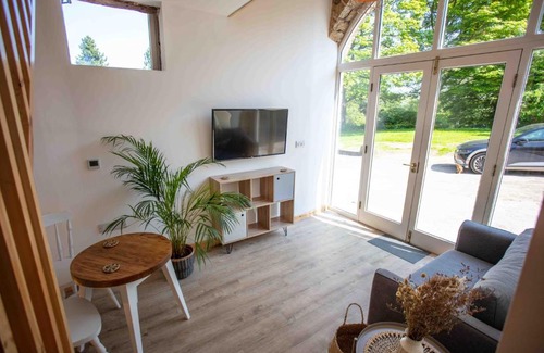 Marple Apartment | Stunning stone coach house