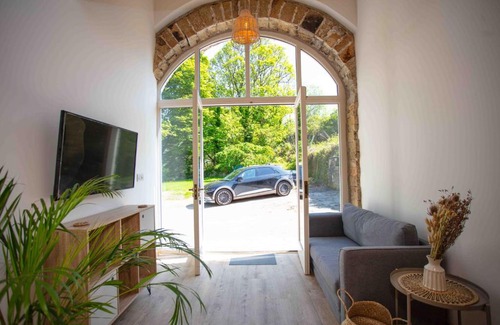 Marple Apartment | Stunning stone coach house