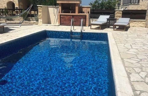 Kallepia Villa | Stunning Stone Villa with Private Pool and Panoramic Mountain Vistas