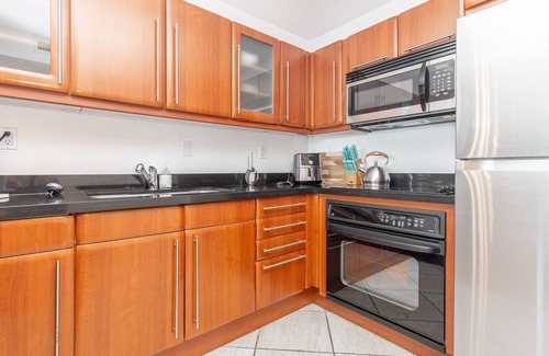 City Center Condo | Stunning Studio with Balcony in South Beach