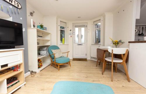 Wimbledon Apartment | Stunning, stylish garden flat in the heart of Wimbledon