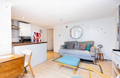 Wimbledon Apartment | Stunning, stylish garden flat in the heart of Wimbledon