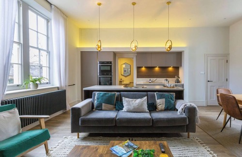 Clitheroe Apartment | Stunning, stylish, huge 2 floor Georgian apartment