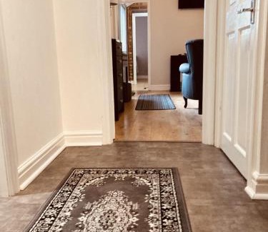 Kidderminster Apartment | Stunning Stylish & Spacious Ground Floor Apartment, Kidderminster