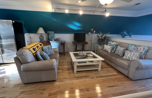 Leonardtown Apartment | Stunning sunsets Leonardtown apartment