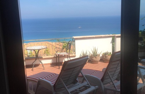 Marina di Zambrone Villa | STUNNING SUNSETS-Zambrone/Tropea -A/C-WIFI-SEA VIEW- Private - Villa Querencia