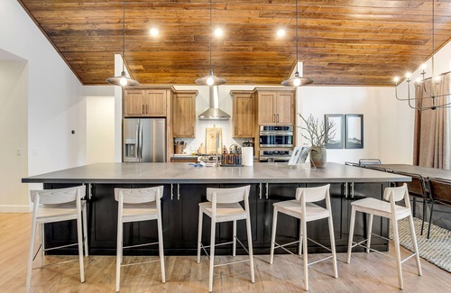 Torreon House | Stunning Torreon home with expansive deck, grill, fireplace, & AC